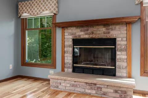 Living - 203 S Ulster, Cherry Valley, IL 61016 photo 3 of 7