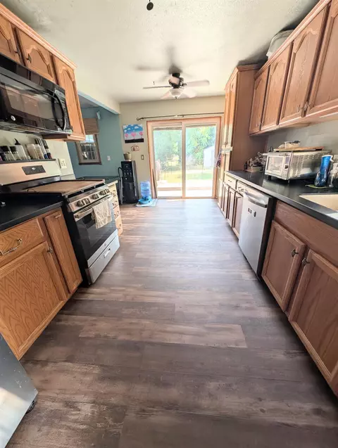 Kitchen - 4367 Straw Ln, Roscoe, IL 61073 photo 1 of 2