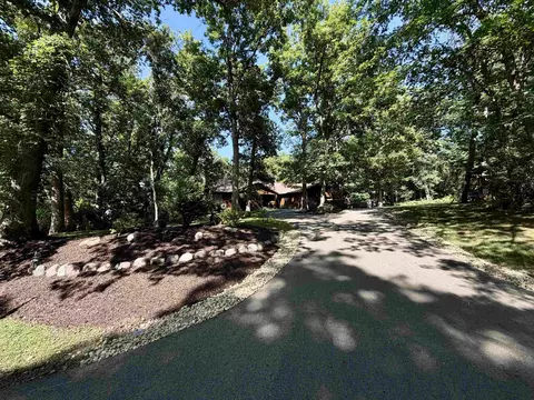 Exterior - 21 Timber Shore Dr # -9, Lanark, IL 61046 photo 11 of 15
