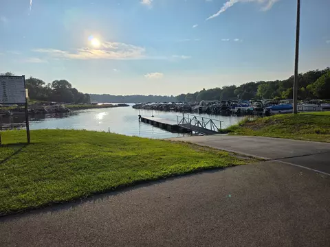View/Area - 21 Timber Shore Dr # -9, Lanark, IL 61046 photo 2 of 2