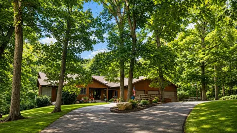 Exterior - 21 Timber Shore Dr # -9, Lanark, IL 61046 photo 2 of 15