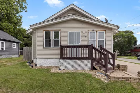 328 Waldo St, Rockford, IL 61101