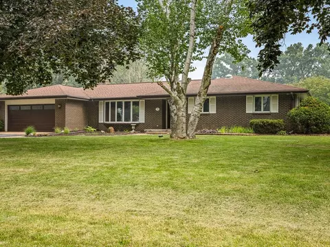 4245 Lehighton Downs Dr, Rockford, IL 61101