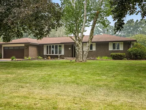 4245 Lehighton Downs Dr, Rockford, IL 61101