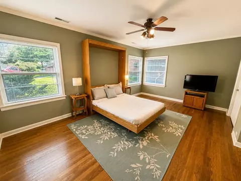 Bedroom - 7328 Kinnikinnick Dr, Roscoe, IL 61073 photo 4 of 14