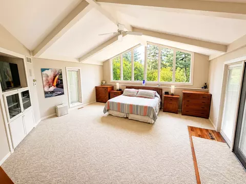Bedroom - 7328 Kinnikinnick Dr, Roscoe, IL 61073 photo 9 of 14