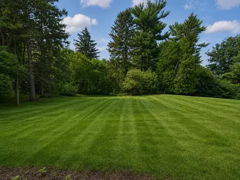 Exterior - 7328 Kinnikinnick Dr, Roscoe, IL 61073 photo 12 of 17