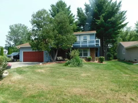 113 Queensbury Pl NE, Poplar Grove, IL 61065
