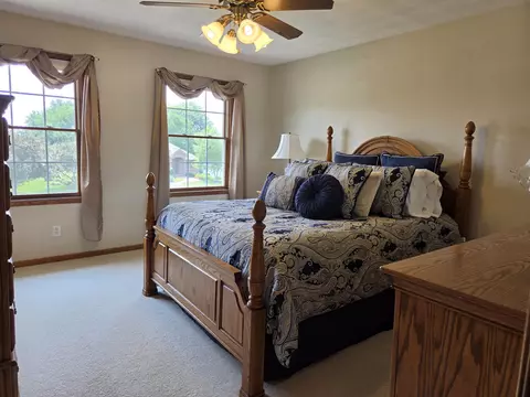 Bedroom - 6628 Lindbloom Ln, Cherry Valley, IL 61016 photo 3 of 5