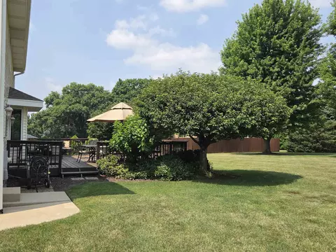Exterior - 6628 Lindbloom Ln, Cherry Valley, IL 61016 photo 4 of 8
