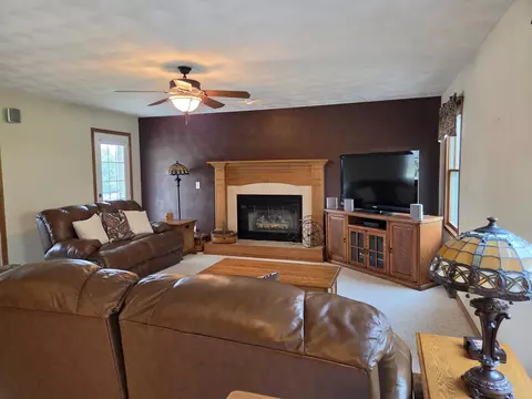 Living - 6628 Lindbloom Ln, Cherry Valley, IL 61016 photo 1 of 1
