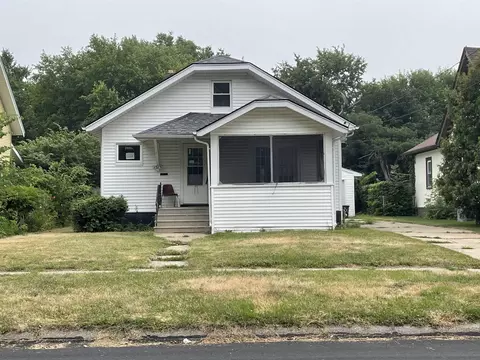 1515 Bruner St, Rockford, IL 61103