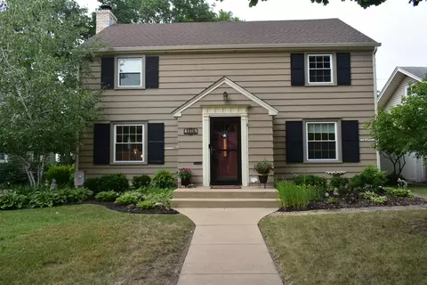 1916 Melrose St, Rockford, IL 61103