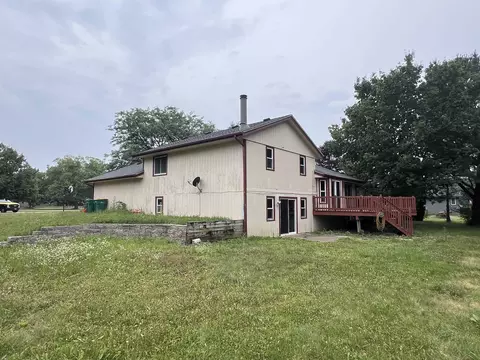 Exterior - 11128 Cedarbrook Rd, Roscoe, IL 61073 photo 1 of 2