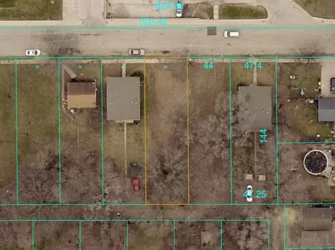 724 Linden Ave, Rockford, IL 61102