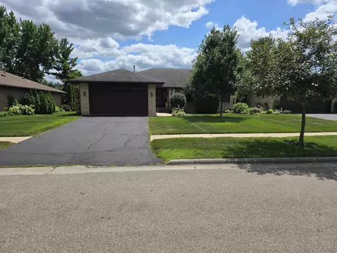 6667 Sandalwood, Rockford, IL 61108