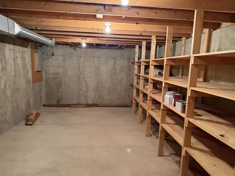 Other - 2109 W Cimarron Dr, Freeport, IL 61032 photo 6 of 8
