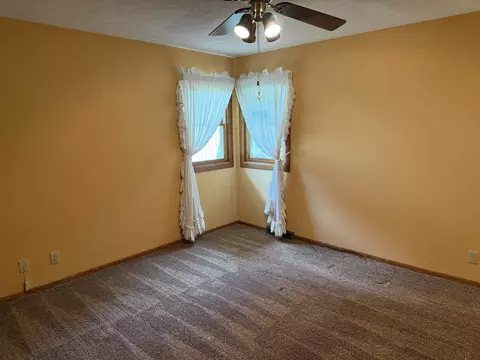 Other - 2109 W Cimarron Dr, Freeport, IL 61032 photo 3 of 8