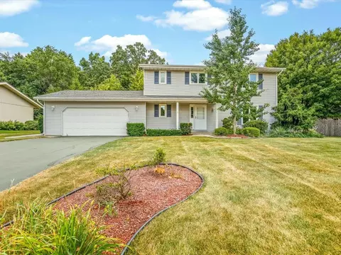 1770 Sweetbriar Ln, Rockford, IL 61107