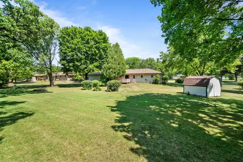 Exterior - 6851 Strong Box Cir, Roscoe, IL 61073 photo 8 of 8