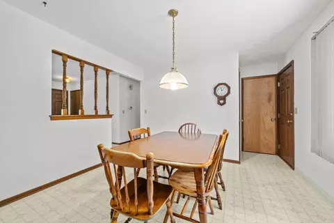 Dining - 6851 Strong Box Cir, Roscoe, IL 61073 photo 1 of 1