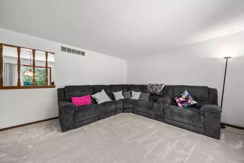 Living - 6851 Strong Box Cir, Roscoe, IL 61073 photo 1 of 3