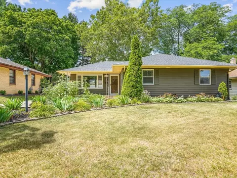 2331 Richard Ave, Rockford, IL 61108