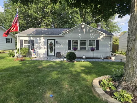 710 Hagar Ave, Milledgeville, IL 61051