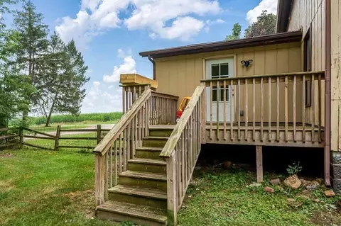Exterior - 7018 Best Rd, Pecatonica, IL 61063 photo 3 of 10