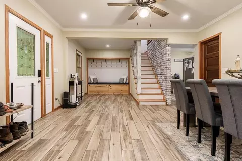 Entry Way - 7018 Best Rd, Pecatonica, IL 61063 photo 2 of 8