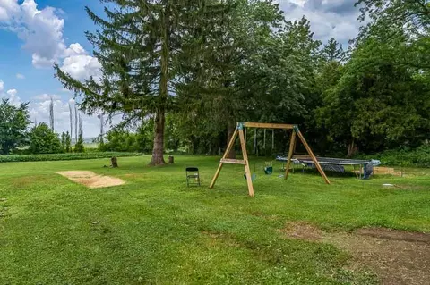 Exterior - 7018 Best Rd, Pecatonica, IL 61063 photo 4 of 10
