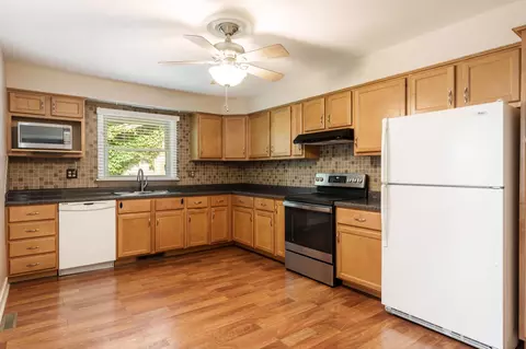 1010 Center St, Elgin, IL 60120 photo 14
