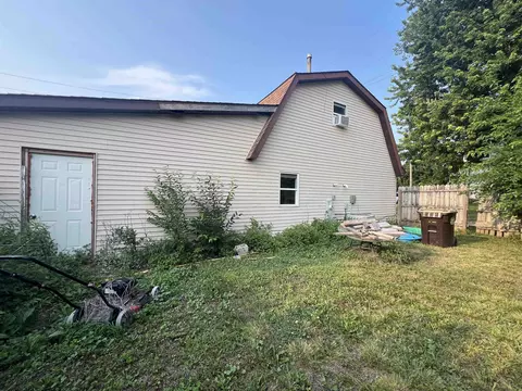 Exterior - 101 Main St, Leaf River, IL 61047 photo 3 of 3