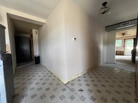 Entry Way - 101 Main St, Leaf River, IL 61047 photo 1 of 1