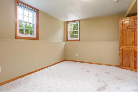 Bedroom - 6672 Lindbloom Ln, Cherry Valley, IL 61016 photo 3 of 4