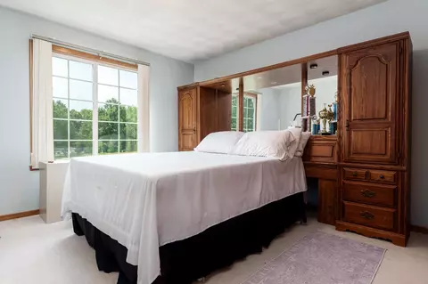 Bedroom - 6672 Lindbloom Ln, Cherry Valley, IL 61016 photo 2 of 4