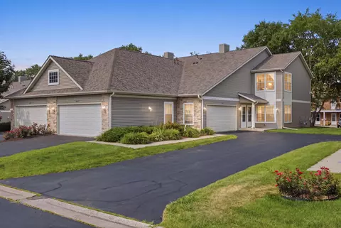 8622 Victory Ln, Machesney Park, IL 61115