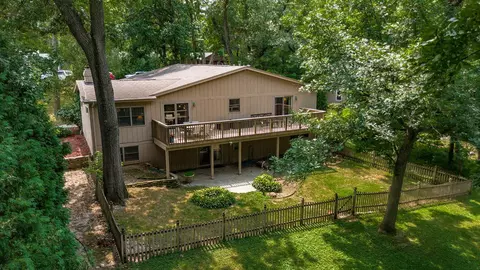 Exterior - 7767 Northgate Rd, Roscoe, IL 61073 photo 7 of 12