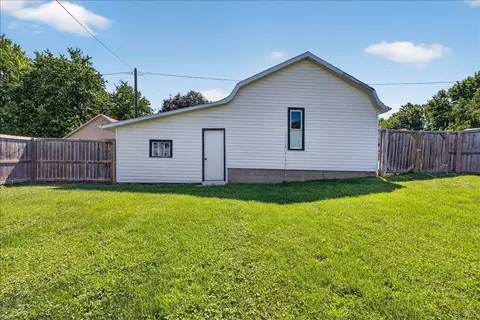 411 Main St, Leaf River, IL 61047 photo 30