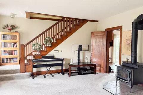 Living - 1661 Mill Rd, Cherry Valley, IL 61016 photo 3 of 4