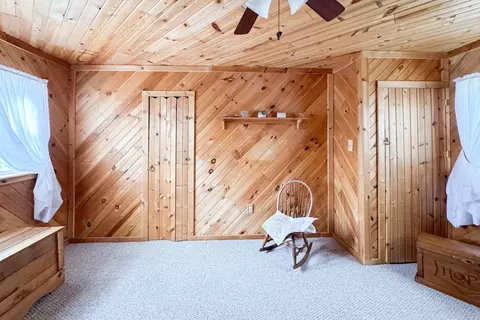 Bedroom - 1661 Mill Rd, Cherry Valley, IL 61016 photo 2 of 4