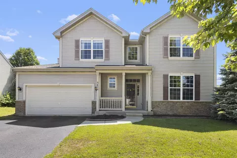 5474 Waters Bend Dr, Belvidere, IL 61008