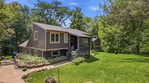 7 Harvest Ln, Galena, IL 61036