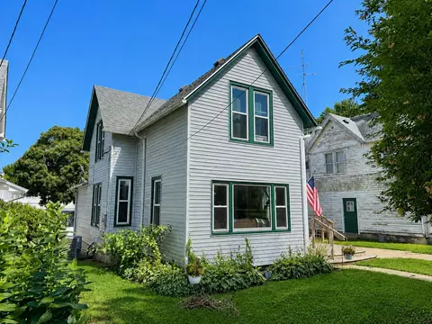 Exterior - 507 N Broad St, Lanark, IL 61046 photo 2 of 3