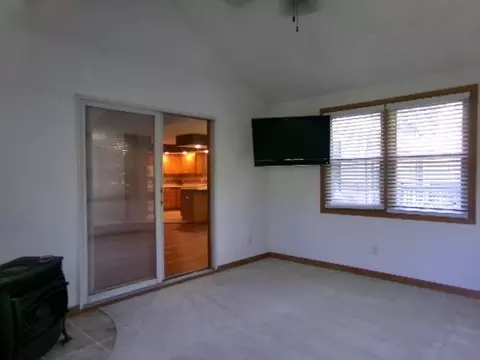 Other - 2080 Cherokee Ct, Freeport, IL 61032 photo 3 of 11