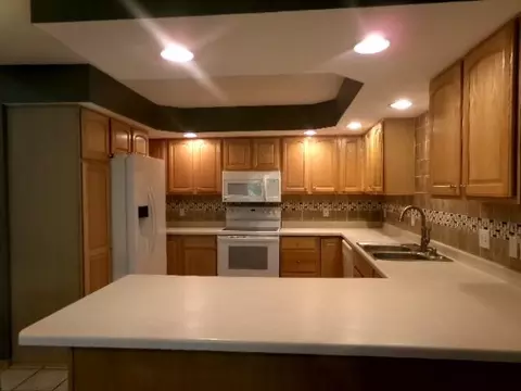 Kitchen - 2080 Cherokee Ct, Freeport, IL 61032 photo 1 of 2
