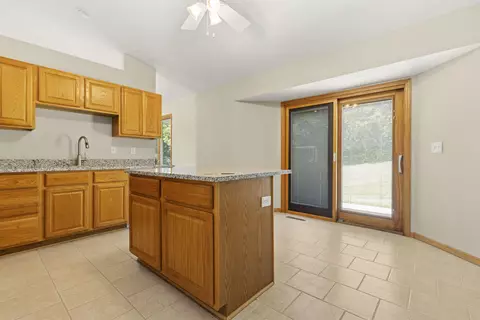 6541 Erin Way, Roscoe, IL 61073 photo 6