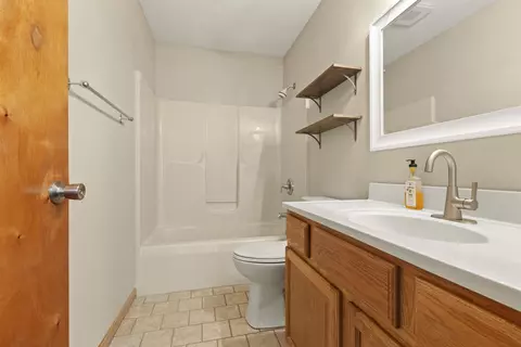 6541 Erin Way, Roscoe, IL 61073 photo 10