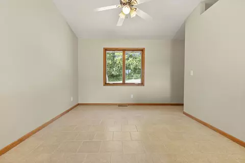 6541 Erin Way, Roscoe, IL 61073 photo 17