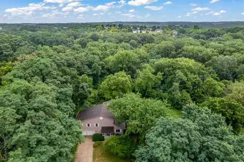 View/Area - 8351 Snaresbrook Rd, Roscoe, IL 61073 photo 4 of 5